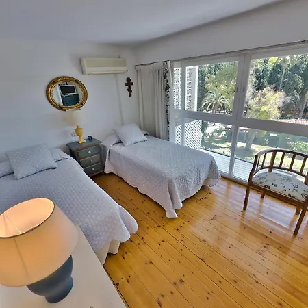 Skol 212. Two Bedrooms Duplex In Centre On The Beachfront. Appartement Marbella